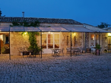 Masseria Cianciò - Hotel & Self-Catering in Modica, Sicily