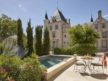Chateau Les Carrasses - Hotel & Self-Catering in Quarante, Occitanie