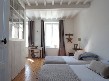 La Maison sur le Quai - Holiday home villa in Port-en-Bessin-Huppain, Normandy