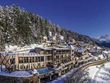 Charme Hotel Friedrich - Boutique Hotel in Welschnofen, South Tyrol