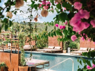 Finca Legado Ibiza - Bed and Breakfast or whole Villa in Santa Eulàlia, Ibiza