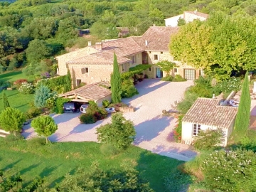 Le Clos Saint Saourde - Country Hotel in Beaumes de Venise, French Riviera & Provence